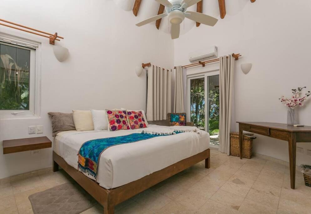 Luxury 5-Br Beachfront Home In Tulum Casa Sofia Gato Екстер'єр фото