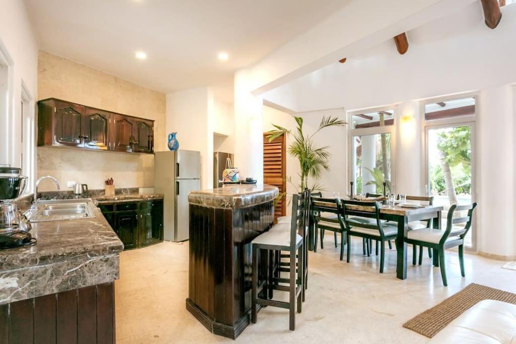 Luxury 5-Br Beachfront Home In Tulum Casa Sofia Gato Екстер'єр фото